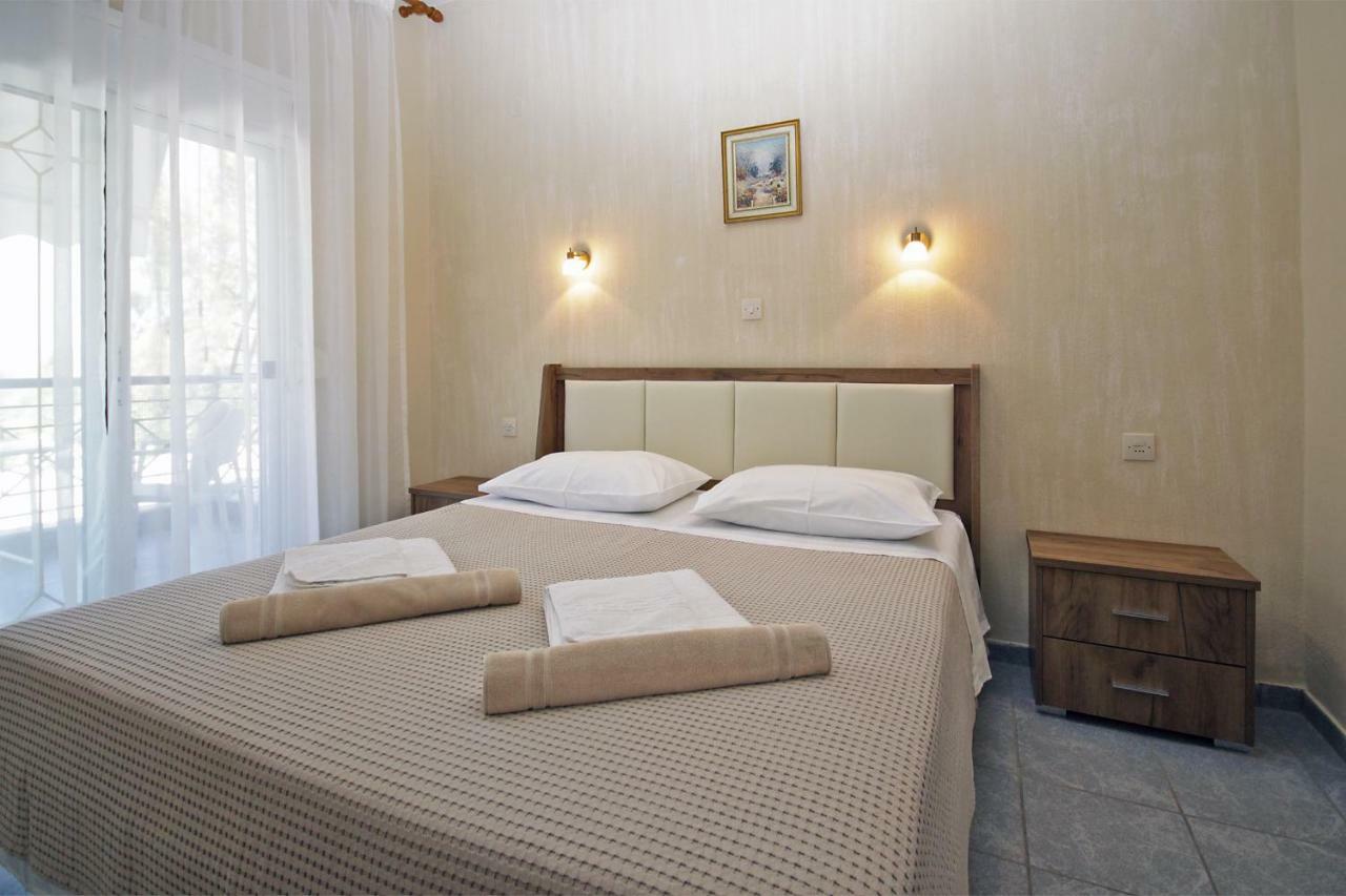 Funbeach Rooms Неос-Мармарас Экстерьер фото